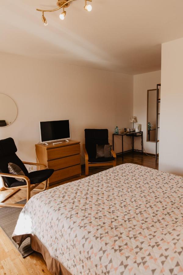 Hotel Les Charmilles De Mormal Landrecies Buitenkant foto