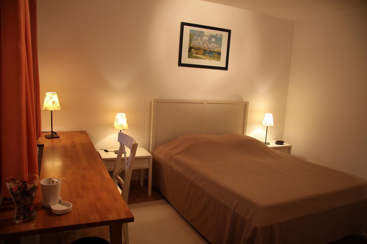 Hotel Les Charmilles De Mormal Landrecies Kamer foto
