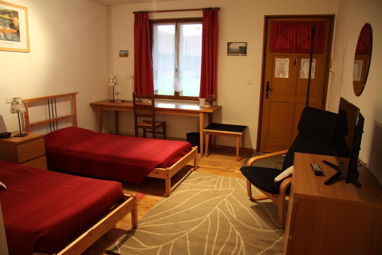 Hotel Les Charmilles De Mormal Landrecies Kamer foto