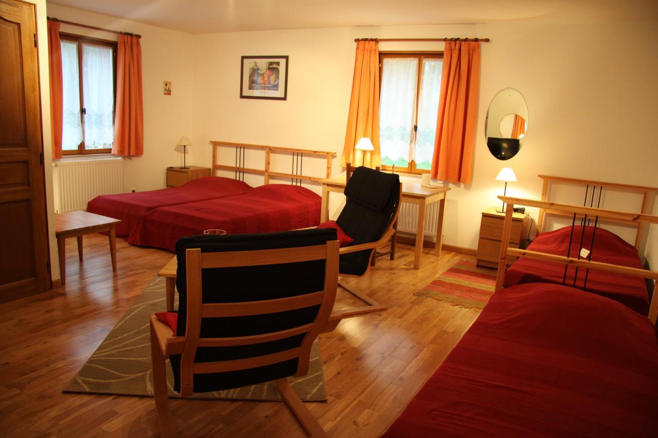 Hotel Les Charmilles De Mormal Landrecies Kamer foto