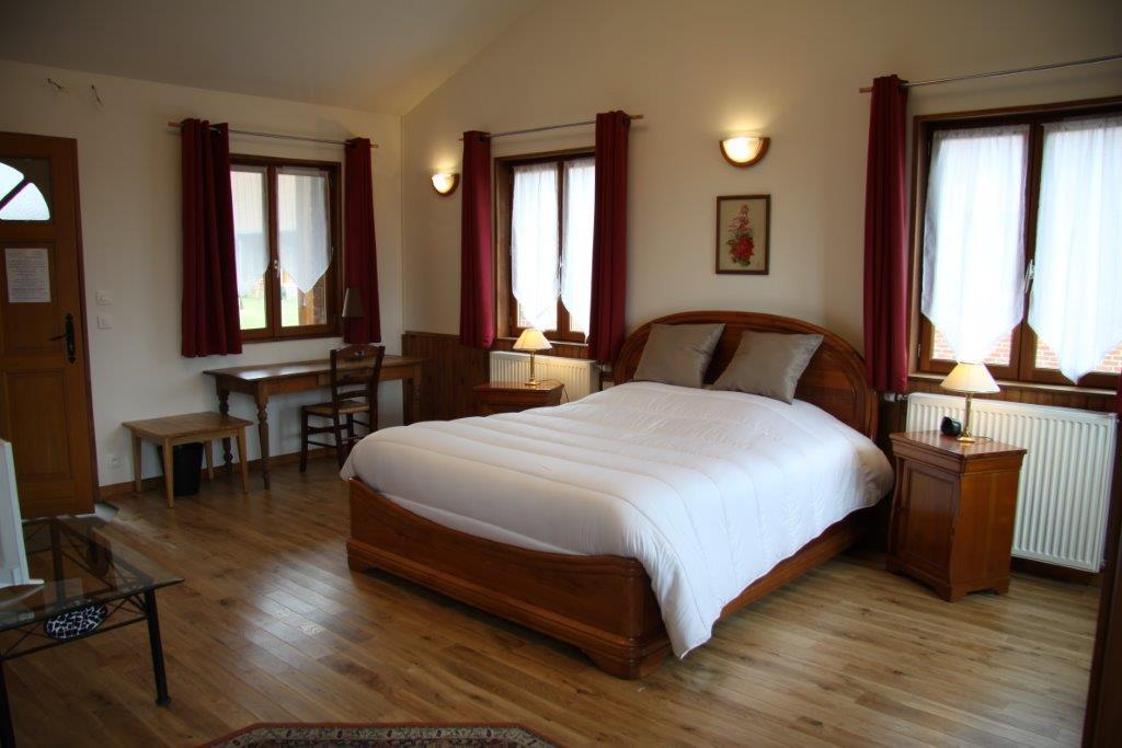 Hotel Les Charmilles De Mormal Landrecies Buitenkant foto